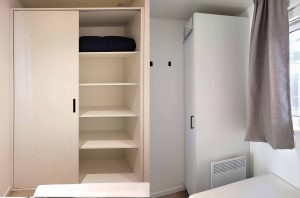 D0 twee kasten in 1 foto